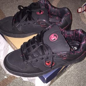 Brand new in box DVS deacon